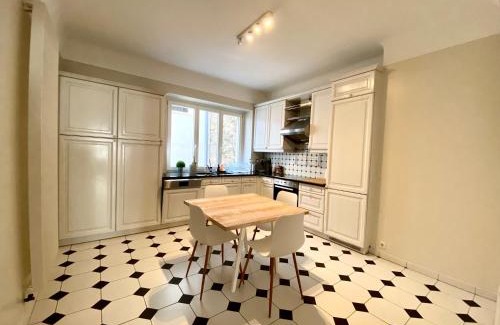 Ville Haute Apartamento | Nice Flat in the heart of the City