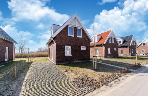 Municipality of Nissewaard Casa | Nice holiday home with sauna near a lake, cleaning included