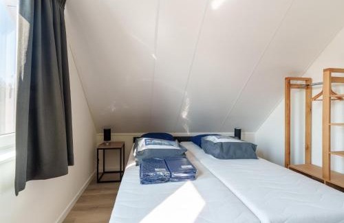 Municipality of Nissewaard Casa | Nice holiday home with sauna near a lake, cleaning included