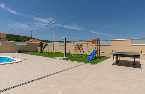 Sibenik Casa | Bonita casa en Dubrava cerca de Sibenik