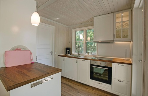 Oster Somarken Casa | Increíble casa en Aakirkeby con cocina
