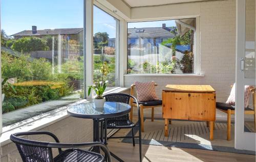 Tejn Casa | Nice Home In Allinge With Kitchen
