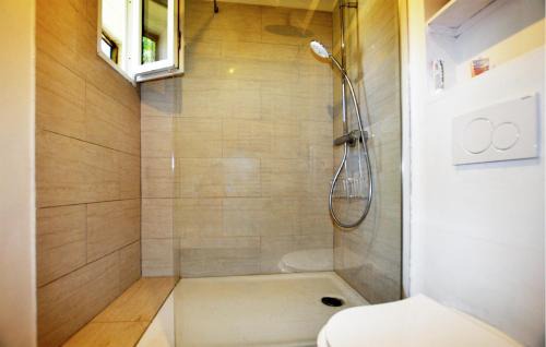 Bizanet Casa | Nice Home In Bizanet With Kitchen