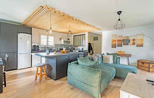 Blaye Casa | Nice Home In Blaye With Wifi