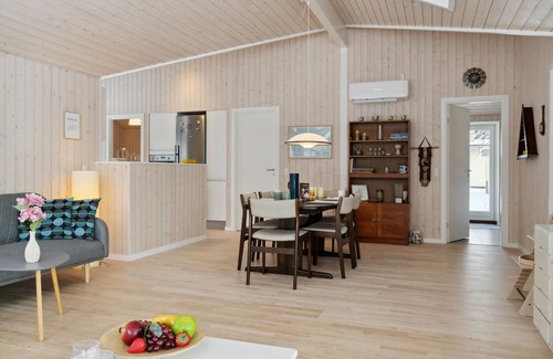 Bog By Casa | Bonita casa en Bogø By con cocina