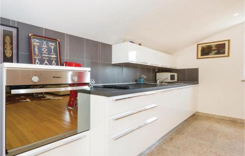 Bregi Casa | Nice Home In Bregi With Sauna