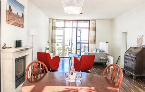 Breukeleveen Casa | Nice Home In Breukeleveen With Wifi