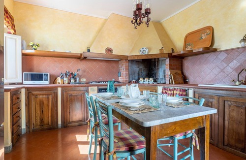 Cevoli Casa | Bonita casa en Cevoli con WiFi
