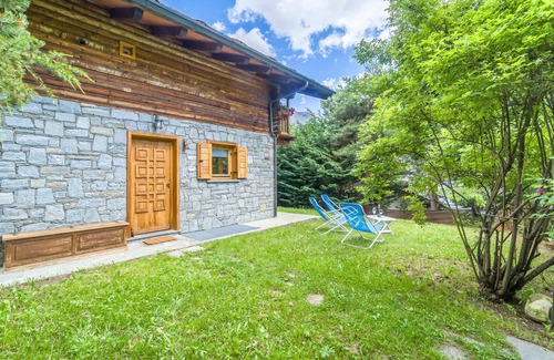Magneaz-Palouettaz Casa | Bonita casa en Champoluc (AO) con sauna