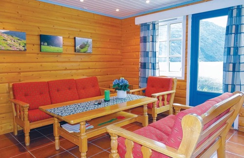 Gjesdal Casa | Bonita casa en Dirdal con cocina.