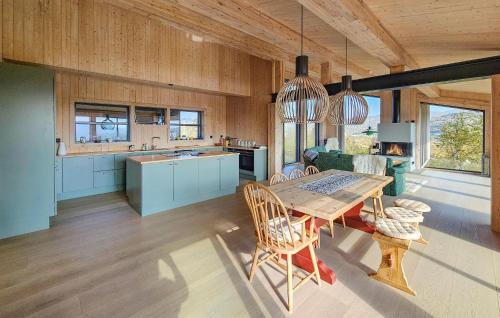 Vinje Casa | Nice Home In Edland With Sauna