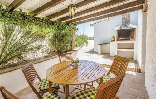 El Borge Casa | Nice Home In El Borge With Wifi
