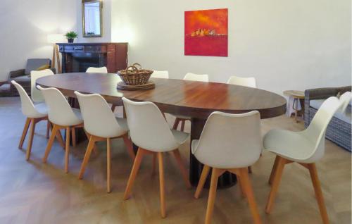 Faugeres Casa | Nice Home In Faugères