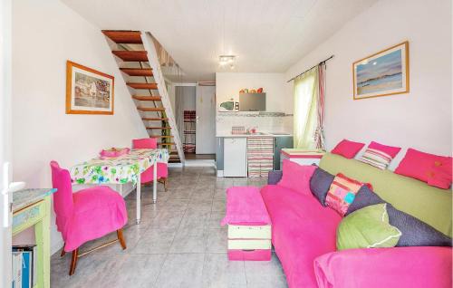Le Minihic-sur-Rance Casa | Nice Home In Le Minihic-Sur-Rance
