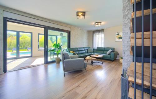 Fuzine Casa | Nice Home In Fuzine With Sauna