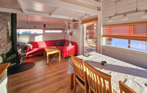 Hol Casa | Nice Home In Hovet With Wifi