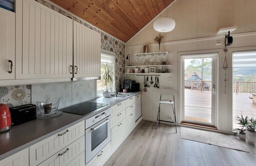 Suldal Casa | Bonita casa en Jelsa con cocina