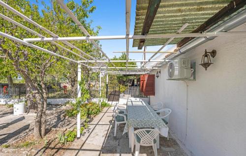 Sibenik Casa | Nice Home In Konjevrate With Kitchen