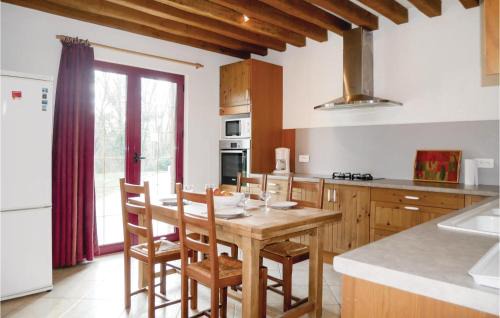 La Croupte Casa | Nice Home In La Croupte With Wifi