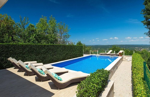 Kapelica Casa | Bonita casa en Labin - Rabac