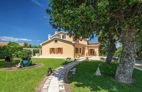 Kapelica Casa | Bonita casa en Labin - Rabac