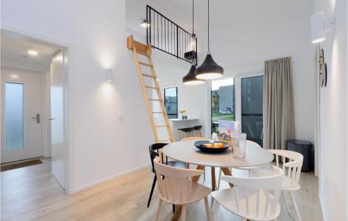 Lembruch Casa | Nice Home In Lembruchdümmer See