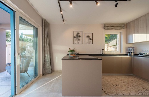 Lukovo Sugarje Casa | Bonita casa en Lukovo Sugarje con sauna