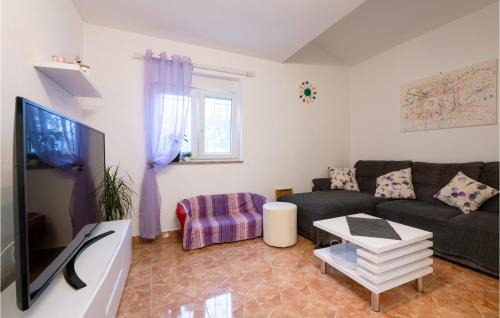 Marcana Casa | Nice Home In Marcana With Wifi