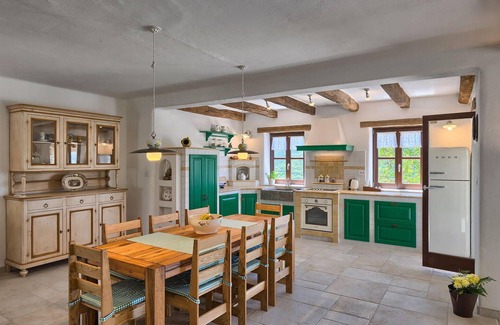 Bartolici Casa | Bonita casa en Motovun con sauna.