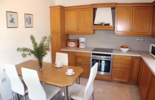 Nea Makri Casa | Bonita casa en Nea Makri con cocina.