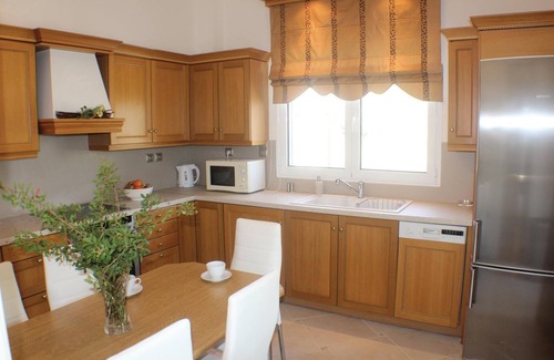 Nea Makri Casa | Bonita casa en Nea Makri con cocina.