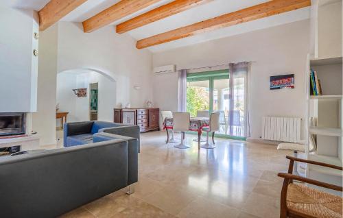 Plan-d'Aups-Sainte-Baume Casa | Nice Home In Plan-D'aups-Sainte-Bau