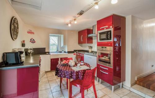 Savignac-sur-Leyze Casa | Nice Home In Savignac-Sur-Leyze