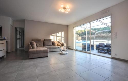 Salernes Casa | Nice Home In Salernes