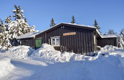 Oyer Casa | Nice home in Sjusjoen