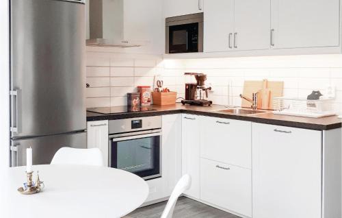 Skillingaryd Casa | Nice Home In Skillingaryd With Kitchen