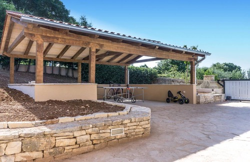 Smoljanci Casa | Bonita casa en Smoljanci con WiFi