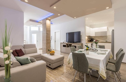 Solin Casa | Bonita casa en Solin con WiFi