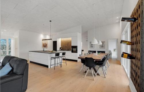Lihme Casa | Nice Home In Spøttrup With Sauna