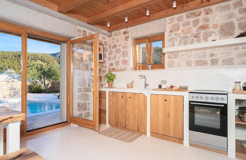 Dol Casa | Bonita casa en Stari Grad con WiFi