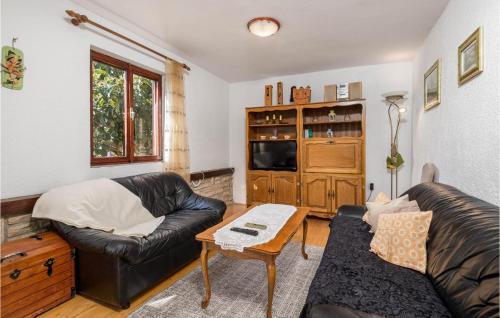 Senj Casa | Nice Home In Stinica With Wifi