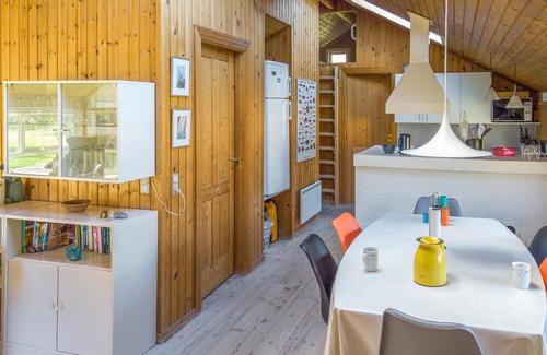 Strandby Casa | Bonita casa en Strandby con cocina.
