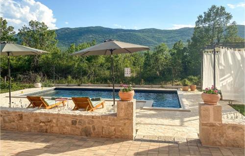 Cove Tri Zala (Zrnovo) Casa | Nice Home In Vrgorac With Wifi