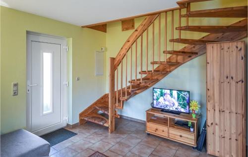 Wohlenberg Casa | Nice Home In Wohlenberg With Kitchen