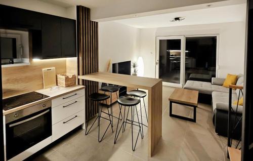 Sveti Ivan Zelina Casa | Nice Home In Zadrkovec With Wifi