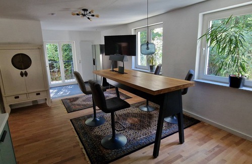 Bredeney Casa | Nice Home Surrounded by Nature with Whirlpool & 3 Bedrooms Near Fairtrade Essen