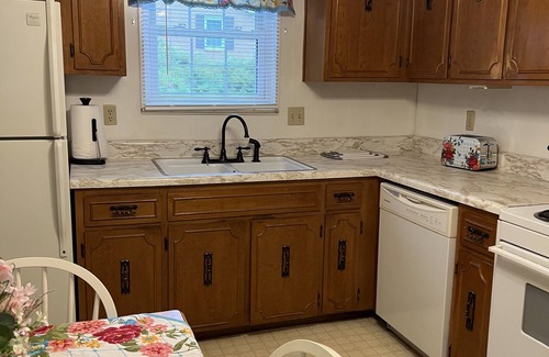 Tazewell Casa | Nice home under 3 min. to the Back of the Dragon Center & downtown Tazewell.