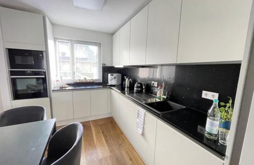 Stocken Apartamento | Nice House, 5 rooms, garden, free parking, SmartTV
