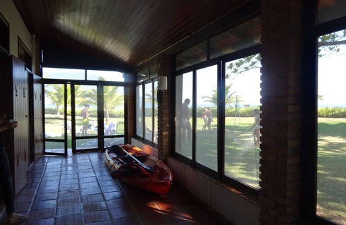 Guaeca Casa | Bonita casa "pie en la arena" en la playa Guaecá, San Sebastián, SP