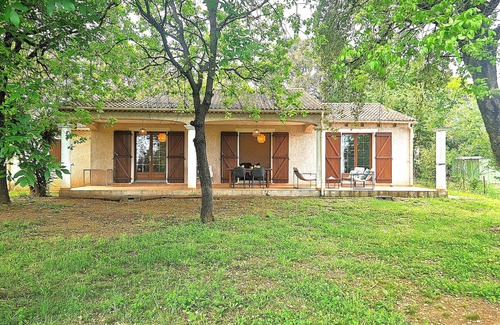Querciolo Villa | Nice house on wooded plot 5 min from the sandy beach / air conditioning and wifi
